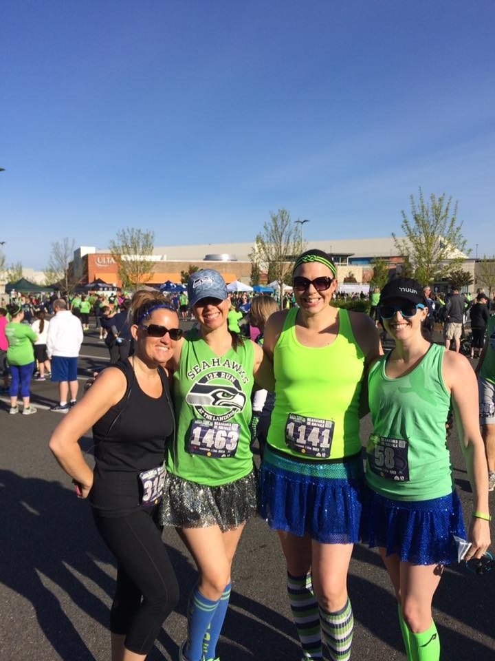 Seahawks 12K 2016 Race Report | Mom vs. Marathon